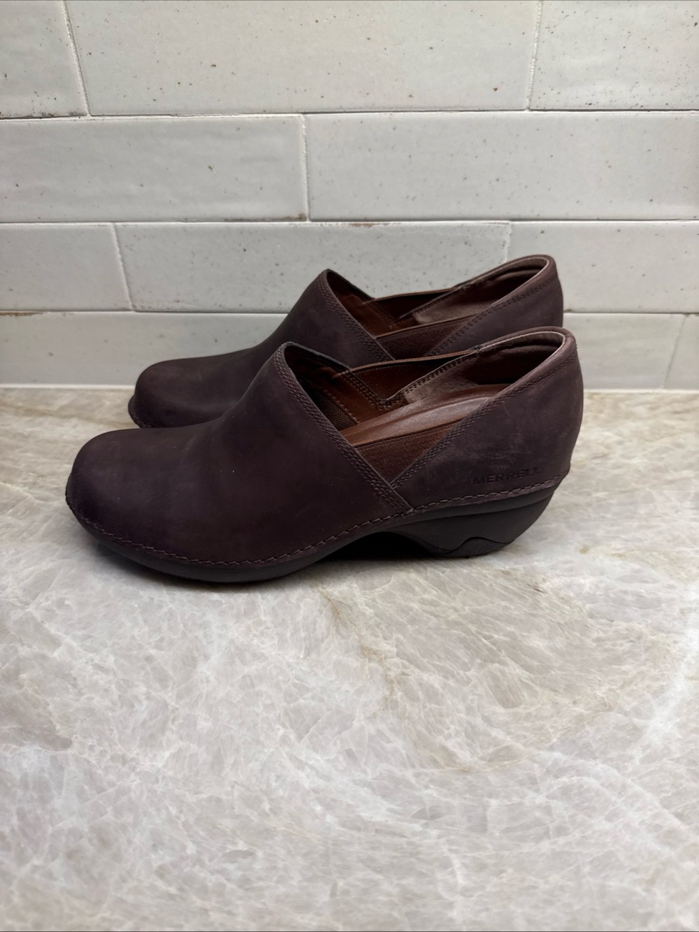 MERRELL EMMA CLOG. SZ 7 NWOB